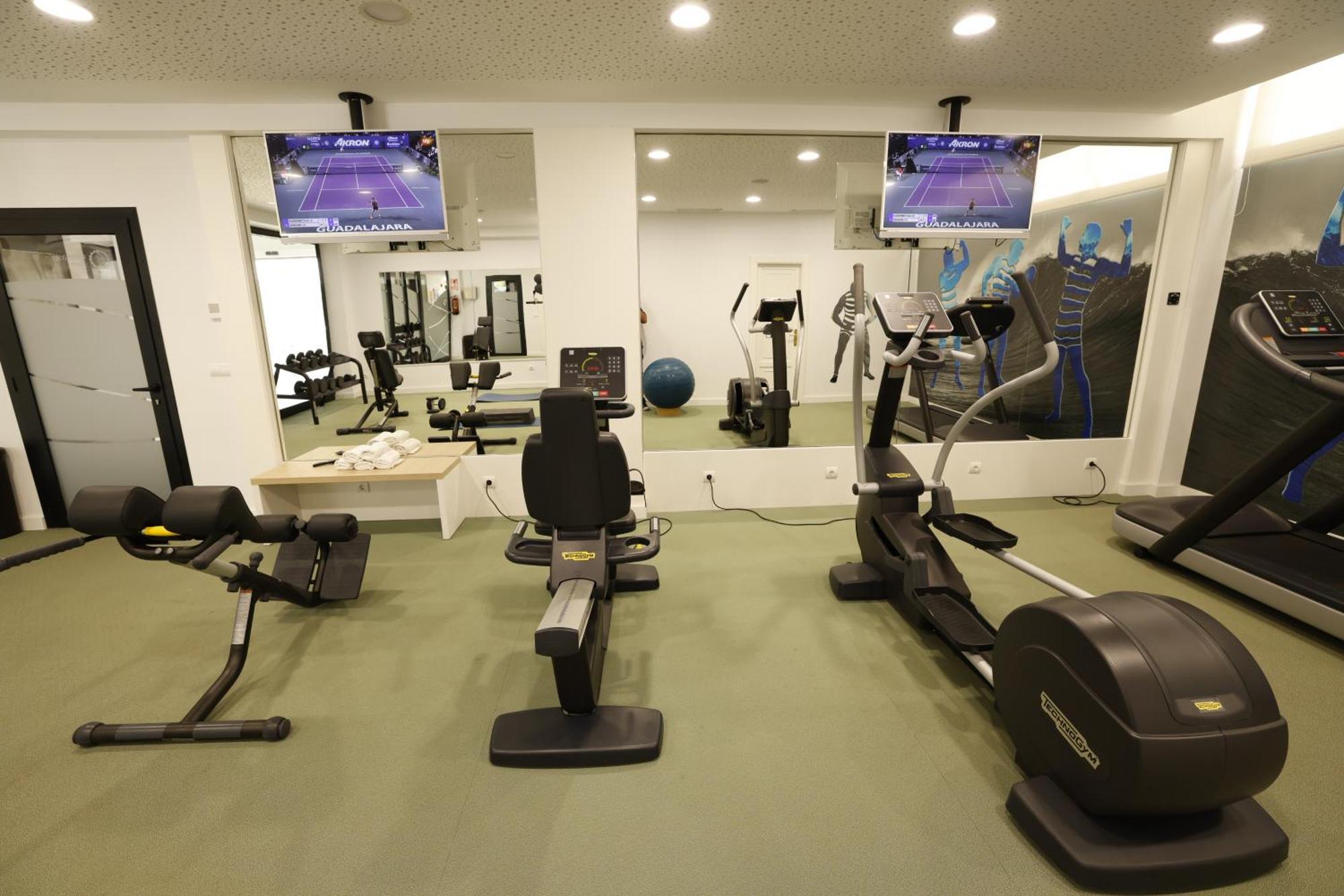 Marvell Club Hotel & Apartments Сан-Антонио-Абад Экстерьер фото