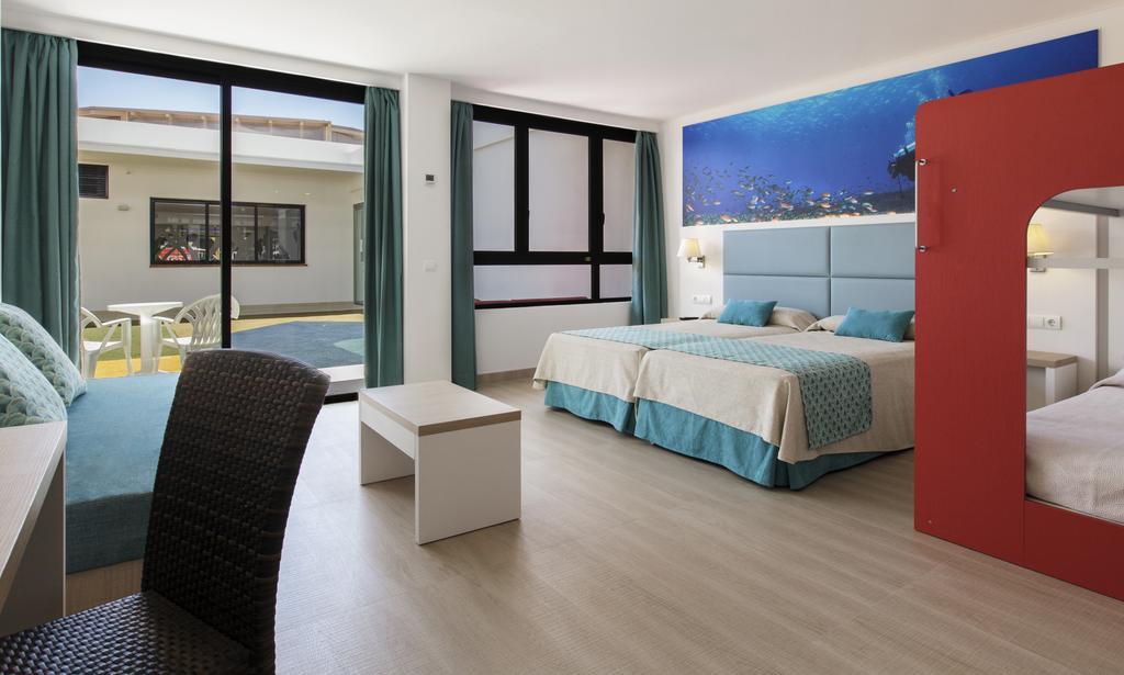 Marvell Club Hotel & Apartments Сан-Антонио-Абад Экстерьер фото