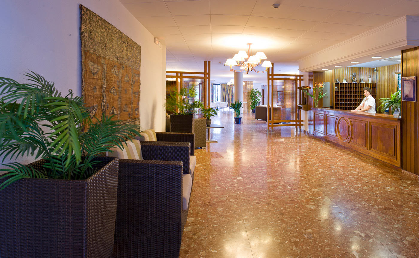 Marvell Club Hotel & Apartments Сан-Антонио-Абад Экстерьер фото